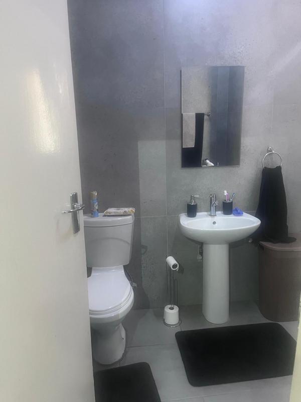 To Let 3 Bedroom Property for Rent in Riviera Park North West